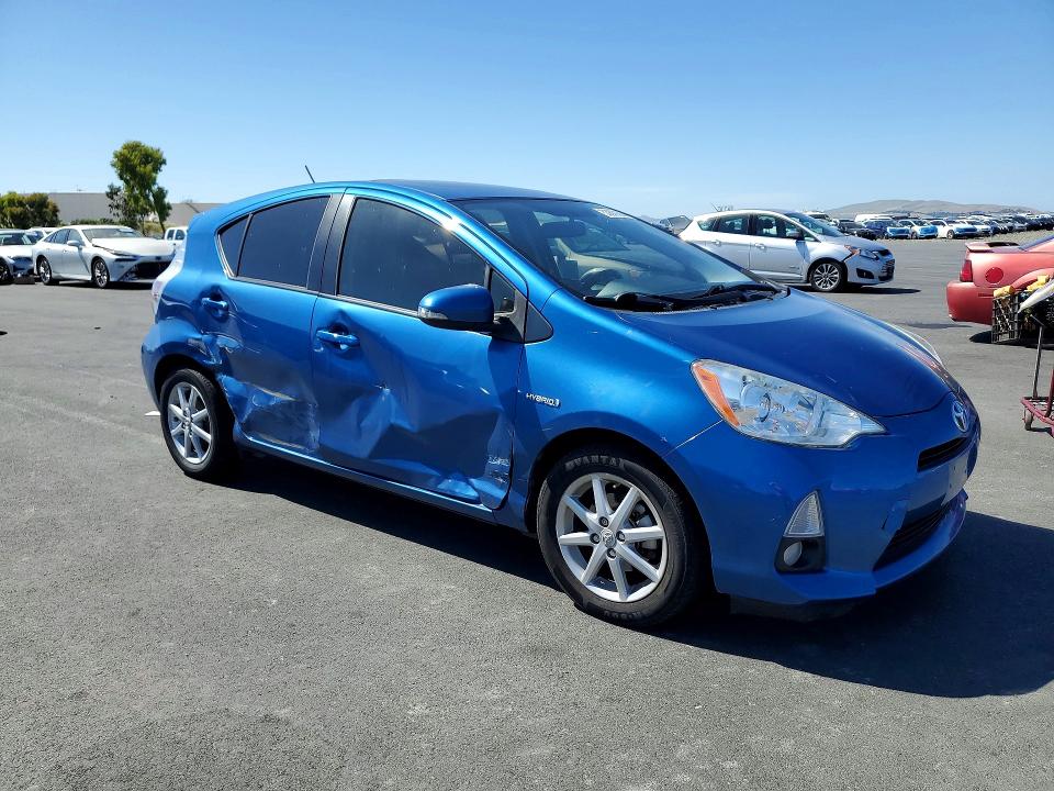 Продажа на аукционе авто 2013 Toyota Prius C, vin: JTDKDTB37D1038914, номер лота: 53809396