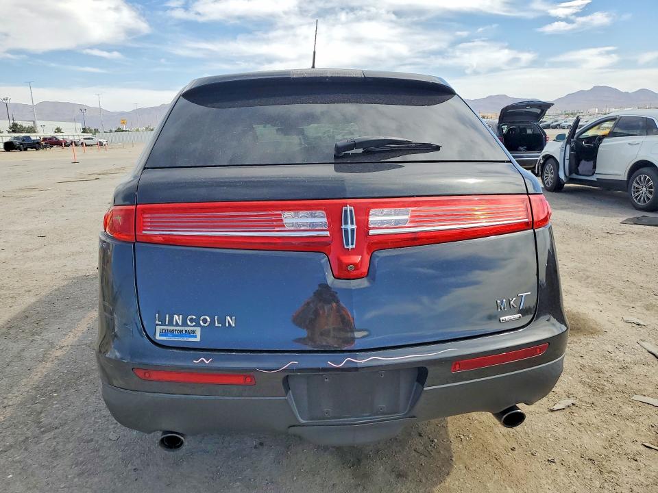 Продажа на аукционе авто 2015 Lincoln Mkt, vin: 2LMHJ5AT7FBL03192, номер лота: 52913586