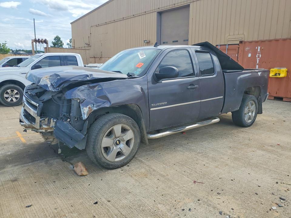 Auction sale of the 2011 Chevrolet Silverado, vin: 1GCRCSE03BZ130291, lot number: 54399016