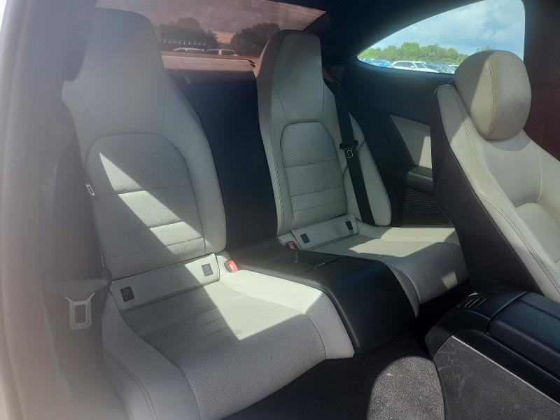 2012 Mercedes-benz C მანქანა იყიდება აუქციონზე, vin: WDDGJ4HB0CF765726, აუქციონის ნომერი: 53789276