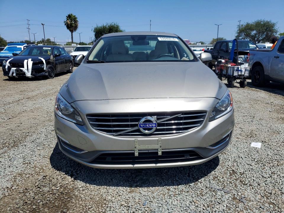 53080816 :رقم المزاد ، YV1612FS0E1292918 vin ، 2014 Volv S60 مزاد بيع