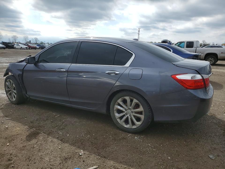 52702386 :رقم المزاد ، 1HGCR2F83FA801599 vin ، 2015 Honda Accord مزاد بيع