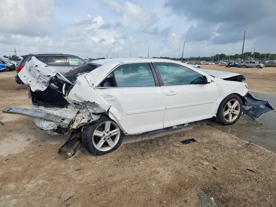 54873666 :رقم المزاد ، 4T1BF1FK3DU211743 vin ، 2013 Toyota Camry مزاد بيع