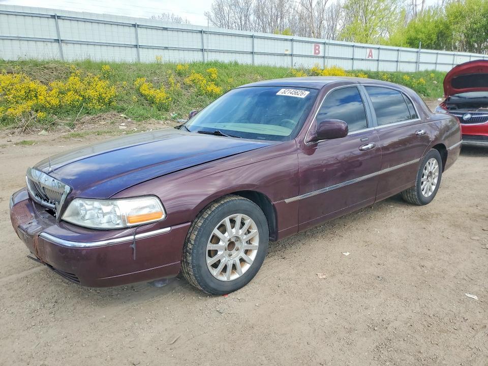 52145626 :رقم المزاد ، 1LNHM81W46Y647578 vin ، 2006 Lincoln Town Car مزاد بيع