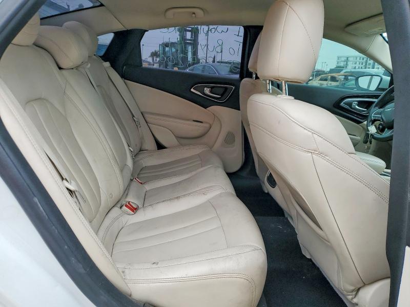 2015 Chrysler 200 მანქანა იყიდება აუქციონზე, vin: 1C3CCCCBXFN553029, აუქციონის ნომერი: 52964716