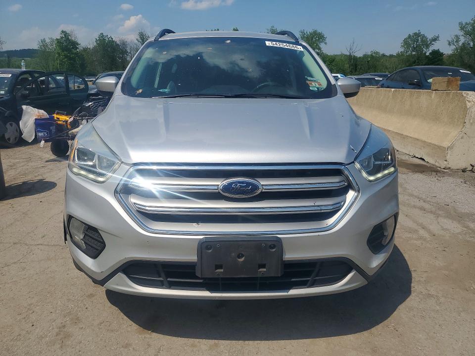 2017 Ford Escape მანქანა იყიდება აუქციონზე, vin: 1FMCU9GD0HUC88679, აუქციონის ნომერი: 54254686