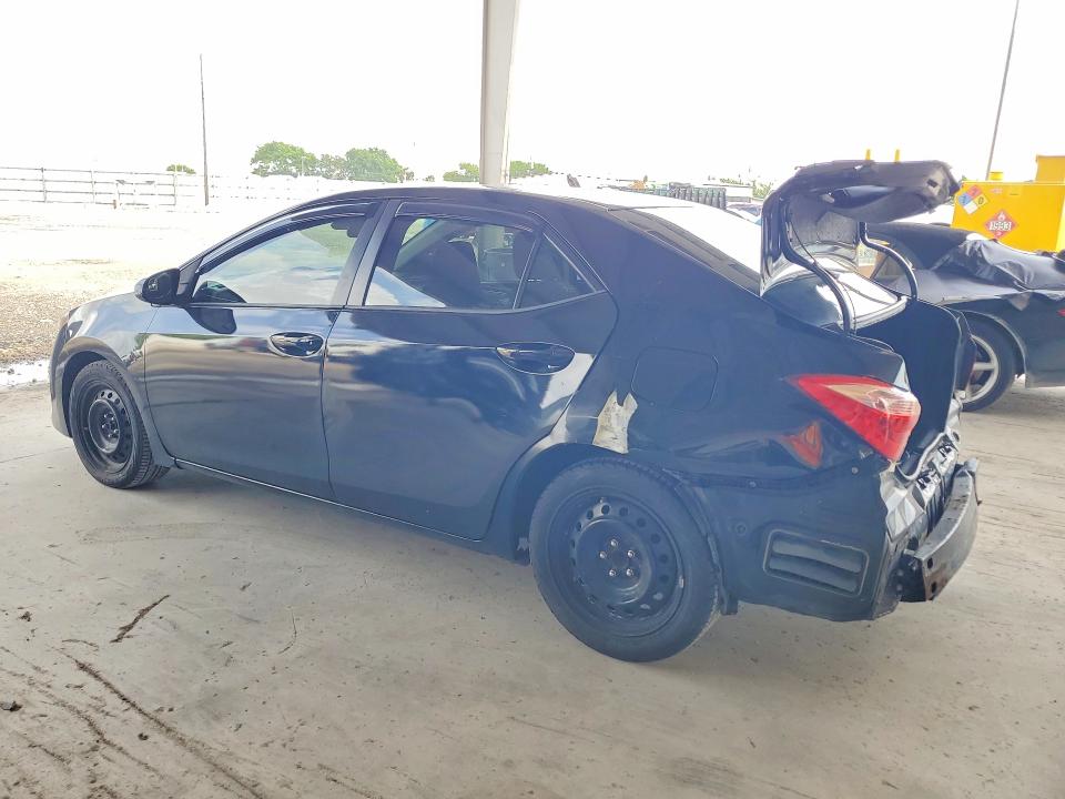 54886586 :رقم المزاد ، 5YFBURHE3HP628038 vin ، 2017 Toyota Corolla مزاد بيع