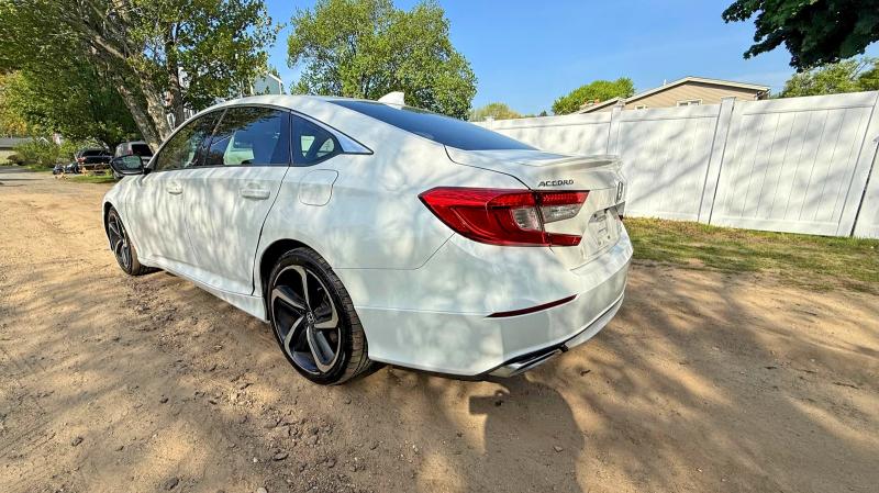 54422666 :رقم المزاد ، 1HGCV1F32JA095311 vin ، 2018 Honda Accord مزاد بيع