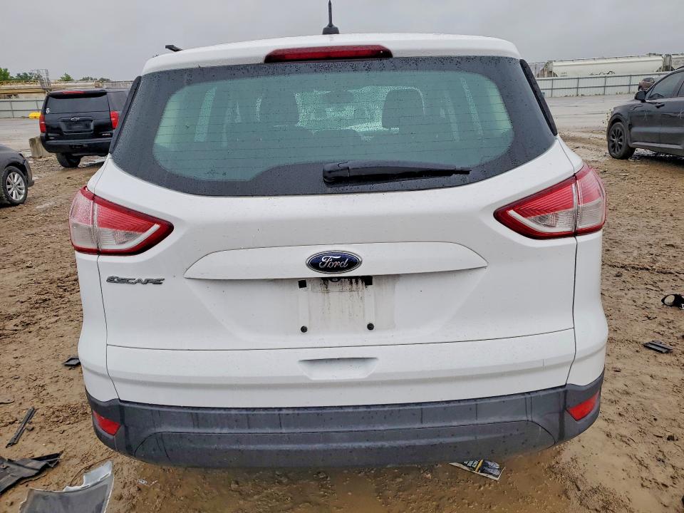 2015 Ford Escape მანქანა იყიდება აუქციონზე, vin: 1FMCU0F73FUA53696, აუქციონის ნომერი: 54182376