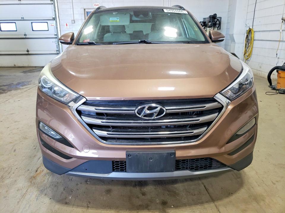 2016 Hyundai Tucson მანქანა იყიდება აუქციონზე, vin: KM8J3CA26GU240116, აუქციონის ნომერი: 54904066