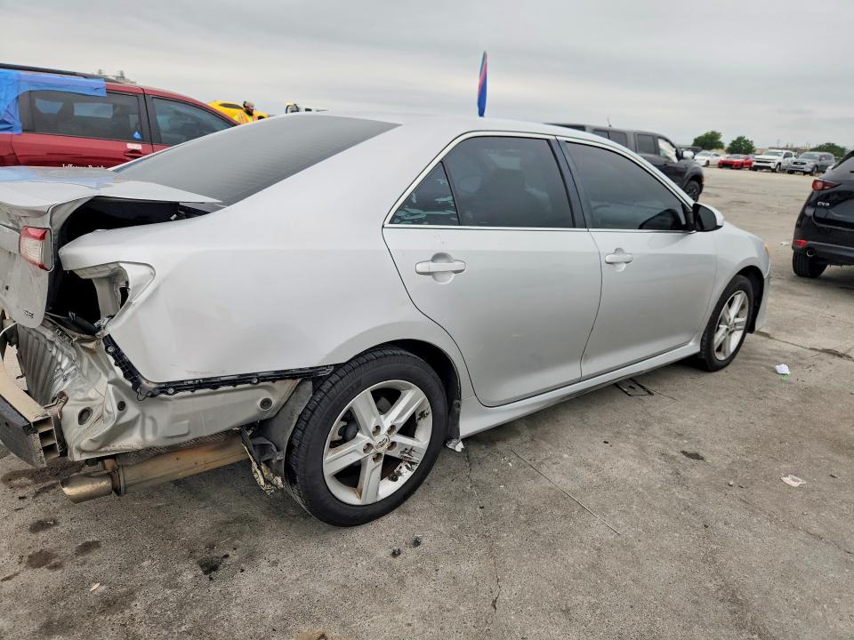 2014 Toyota Camry მანქანა იყიდება აუქციონზე, vin: 4T1BF1FK3EU441669, აუქციონის ნომერი: 52972856