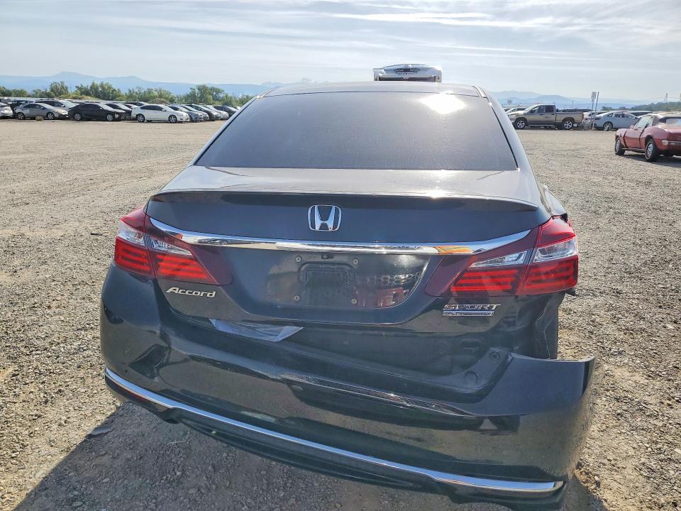 Продажа на аукционе авто 2017 Honda Accord, vin: 1HGCR2F14HA184235, номер лота: 52093486