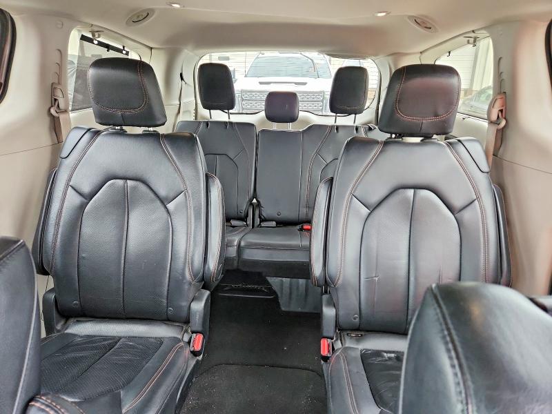 Продаж на аукціоні авто 2017 Chrysler Pacifica, vin: 2C4RC1EG8HR840104, номер лоту: 52330386