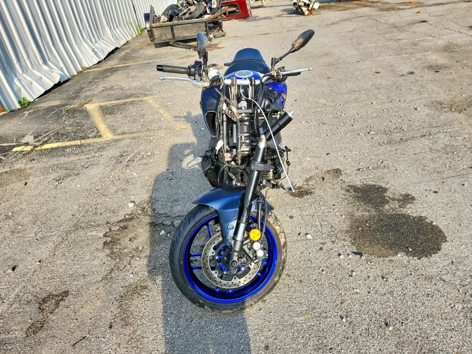 53917646 :رقم المزاد ، JYARN71E7NA003020 vin ، 2022 Yamaha Mt09 مزاد بيع