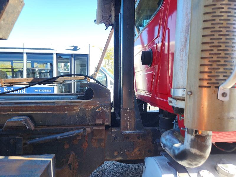 Продажа на аукционе авто 2006 Mack 700, vin: 1M2AG11C76M047084, номер лота: 53156366