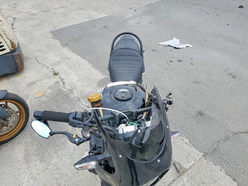 Aukcja sprzedaży 2024 Kawasaki Zr900, vin: JKAZR2E12RA014333, numer aukcji: 53303626