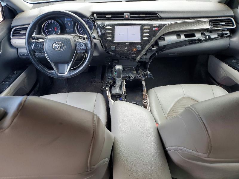 52347726 :رقم المزاد ، 4T1G11AK5LU352873 vin ، 2020 Toyota Camry مزاد بيع