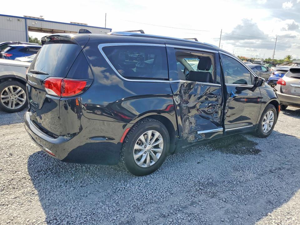Продажа на аукционе авто 2018 Chrysler Pacifica, vin: 2C4RC1BG0JR217781, номер лота: 54802176