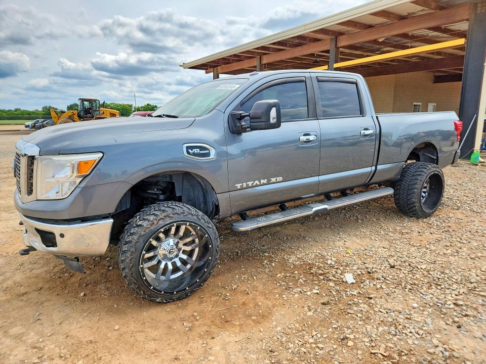 53165546 :رقم المزاد ، 1N6AA1F46HN538795 vin ، 2017 Nissan Titan Xd مزاد بيع