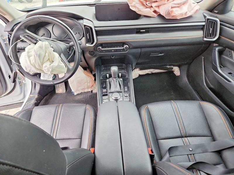 53519076 :رقم المزاد ، 7MMVAADW4SN133132 vin ، 2025 Mazda Cx-50 مزاد بيع
