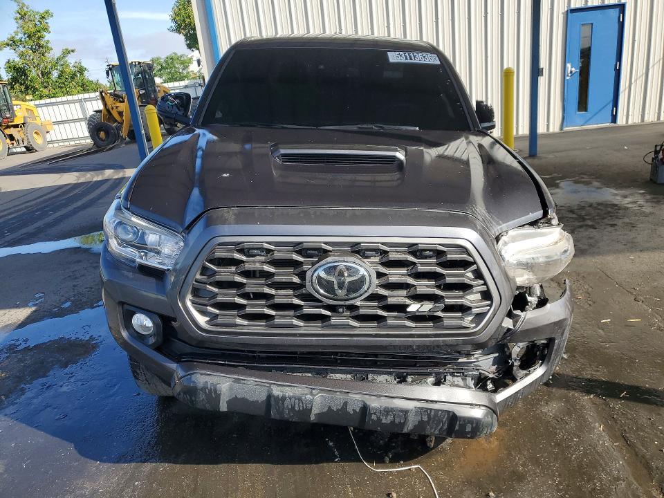 53113636 :رقم المزاد ، 3TMCZ5AN7PM636867 vin ، 2023 Toyota Tacoma مزاد بيع