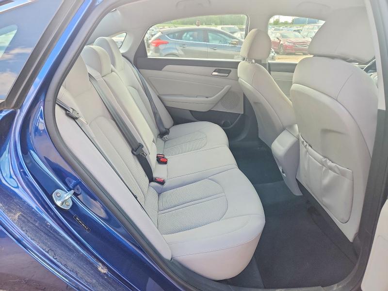 53525926 :رقم المزاد ، 5NPE34AF4JH667679 vin ، 2018 Hyundai Sonata مزاد بيع