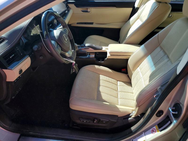 53448666 :رقم المزاد ، 58ABK1GG7JU090578 vin ، 2018 Lexus Es مزاد بيع
