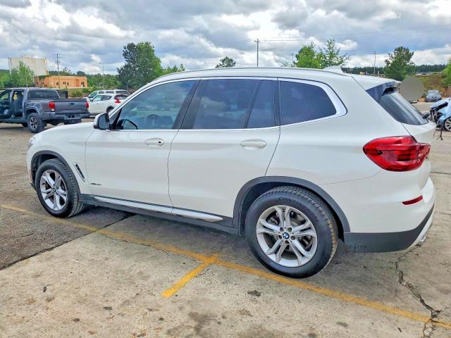 51965176 :رقم المزاد ، 5UXTR9C50JLC79921 vin ، 2018 Bmw X3 مزاد بيع