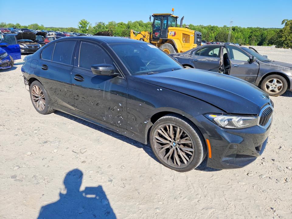 53689526 :رقم المزاد ، 3MW69FF00P8D57086 vin ، 2023 Bmw 330i مزاد بيع