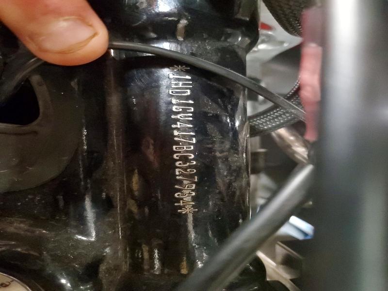 52868496 :رقم المزاد ، 1HD1GY417BC327934 vin ، 2011 Harley Davidson Fxdf مزاد بيع