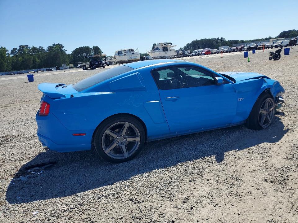 53646046 :رقم المزاد ، 1ZVBP8CH0A5156724 vin ، 2010 Ford Mustang مزاد بيع