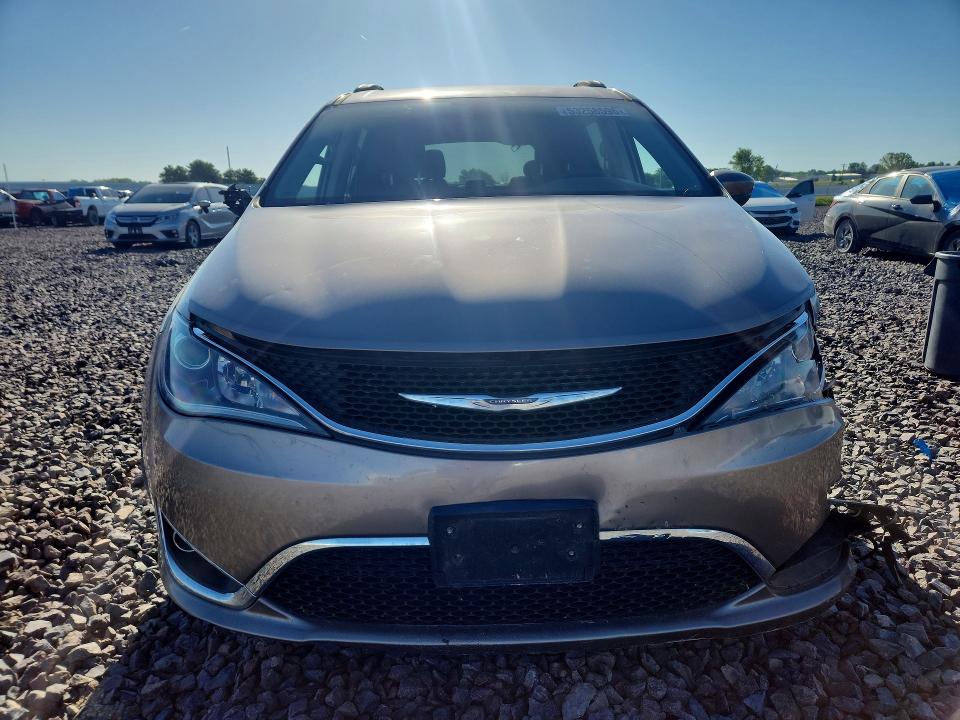 2017 Chrysler Pacifica მანქანა იყიდება აუქციონზე, vin: 2C4RC1BG1HR795950, აუქციონის ნომერი: 53258596