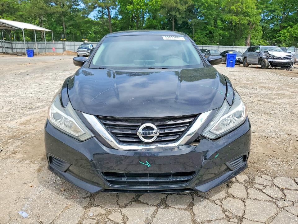 52883006 :رقم المزاد ، 1N4AL3AP2JC156300 vin ، 2018 Nissan Altima مزاد بيع