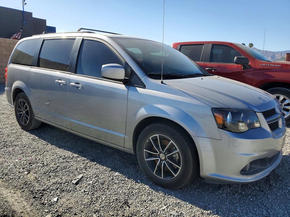 54053186 :رقم المزاد ، 2C4RDGEG0JR282979 vin ، 2018 Dodge Grand Caravan مزاد بيع