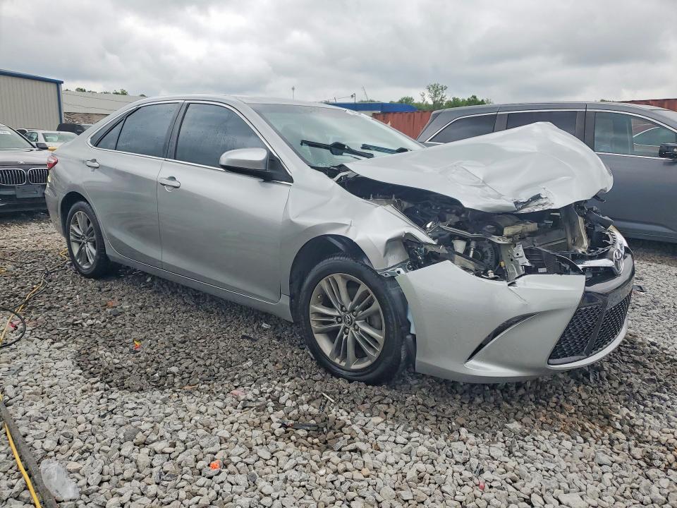53820176 :رقم المزاد ، 4T1BF1FKXFU894706 vin ، 2015 Toyota Camry مزاد بيع