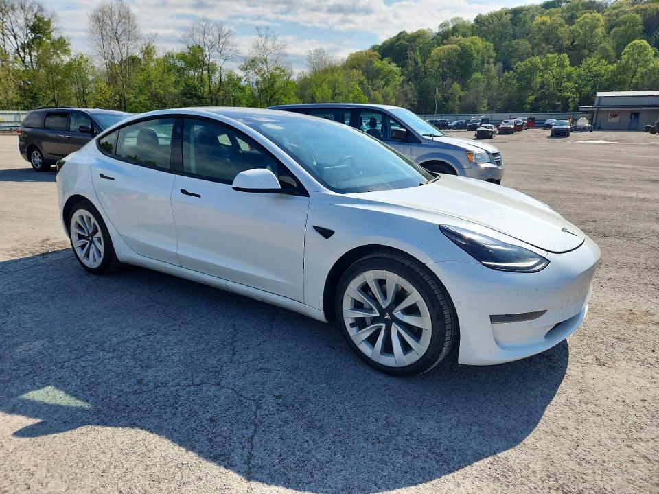 2021 Tesla Model 3 მანქანა იყიდება აუქციონზე, vin: 5YJ3E1EA1MF908275, აუქციონის ნომერი: 52645016