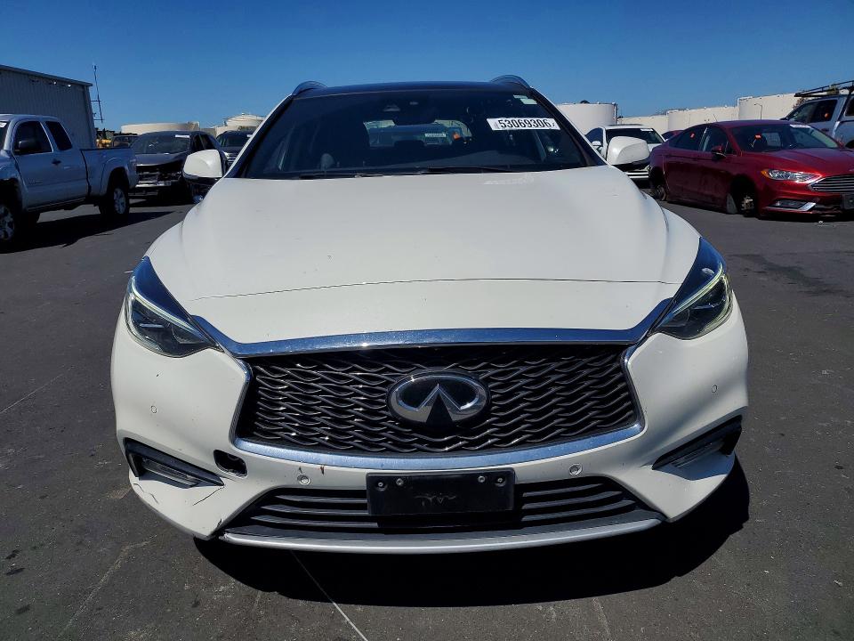 53069306 :رقم المزاد ، SJKCH5CP7HA026366 vin ، 2017 Infiniti Qx30 مزاد بيع