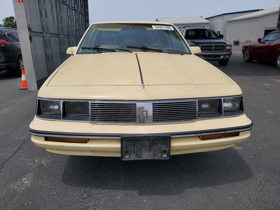 1987 Oldsmobile Cutlass Ciera მანქანა იყიდება აუქციონზე, vin: 1G3AJ11W1HD310155, აუქციონის ნომერი: 54427486