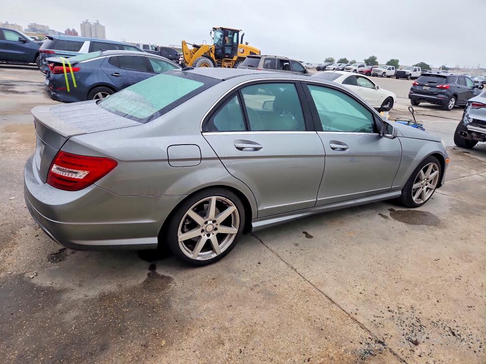Aukcja sprzedaży 2014 Mercedes-benz C, vin: WDDGF4HB1EA953026, numer aukcji: 52700006