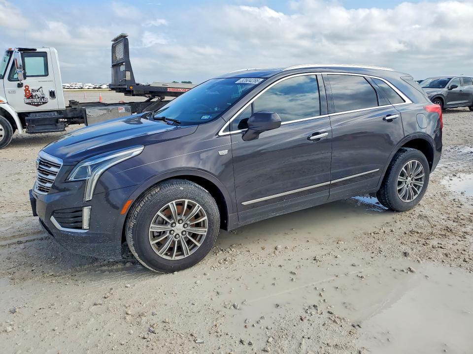 52604286 :رقم المزاد ، 1GYKNBRS8HZ101038 vin ، 2017 Cadillac Xt5 مزاد بيع