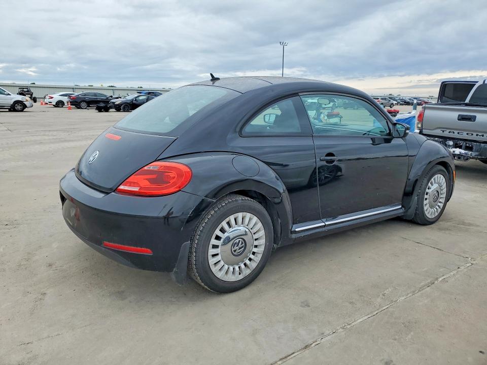 2013 Volkswagen Beetle მანქანა იყიდება აუქციონზე, vin: 3VWJX7AT8DM673054, აუქციონის ნომერი: 52200556