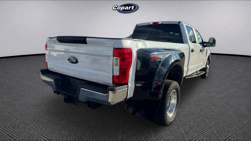 Auction sale of the 2017 Ford F350, vin: 1FT8W3DT7HED16940, lot number: 55993896