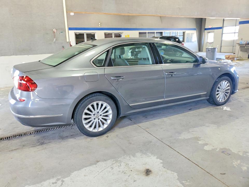 Продажа на аукционе авто 2017 Volkswagen Passat, vin: 1VWBT7A36HC067405, номер лота: 52842386