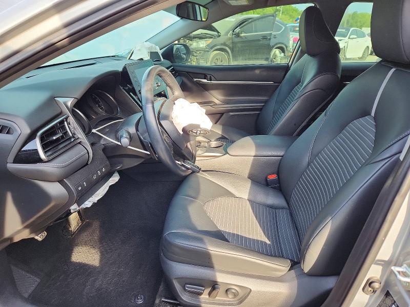 53656506 :رقم المزاد ، 4T1G11AK3MU418502 vin ، 2021 Toyota Camry مزاد بيع