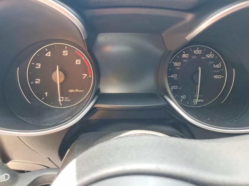52468376 :رقم المزاد ، ZASFAKNN2J7B62395 vin ، 2018 Alfa Romeo Stelvio مزاد بيع