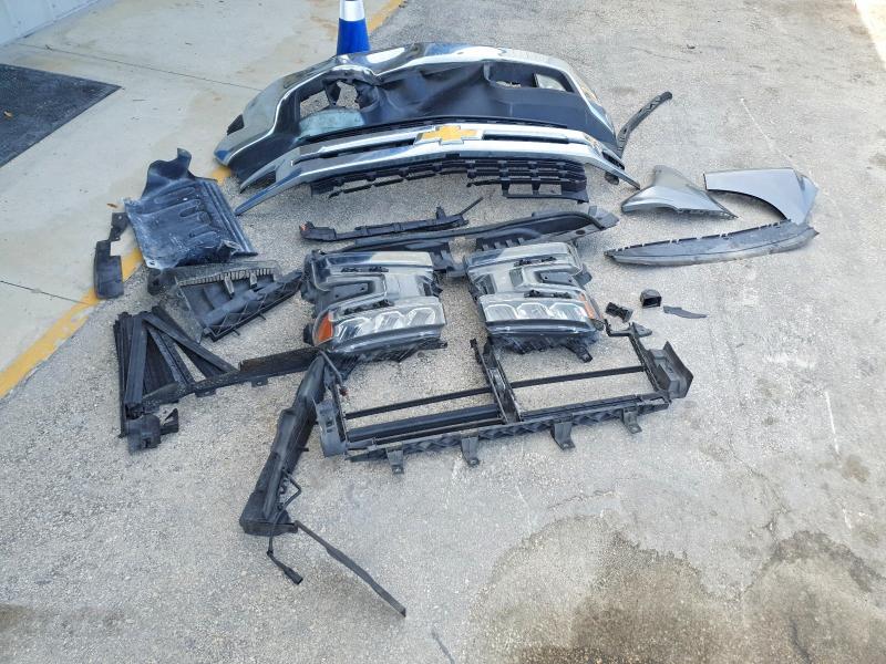 52557516 :رقم المزاد ، 1GCRYDED0LZ136308 vin ، 2020 Chevrolet Silverado مزاد بيع