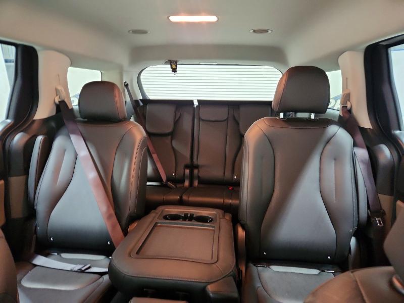 Продажа на аукционе авто 2026 Kia Carnival, vin: KNDNB5K32T6592152, номер лота: 53973576