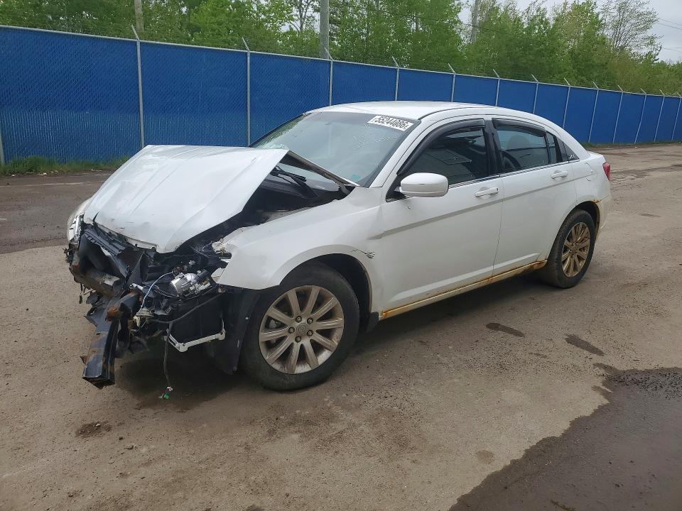 Auction sale of the 2013 Chrysler 200, vin: 1C3CCBBB0DN758660, lot number: 55244086