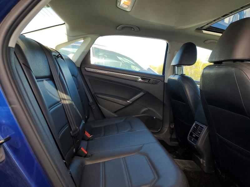 52906856 :رقم المزاد ، 1VWBT7A37HC009853 vin ، 2017 Volkswagen Passat مزاد بيع