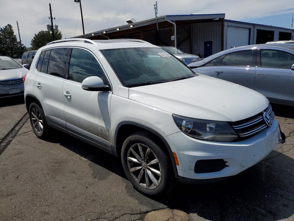 2017 Volkswagen Tiguan მანქანა იყიდება აუქციონზე, vin: WVGRV7AX7HK016737, აუქციონის ნომერი: 55512586